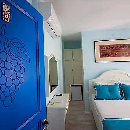 Nilada Apartment